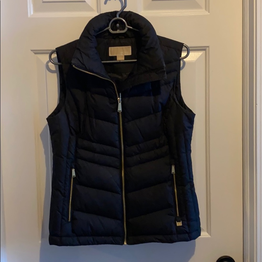 Micheal Kors Zip up vest